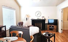 Charming, Private Cottage In Myrtle Creek
